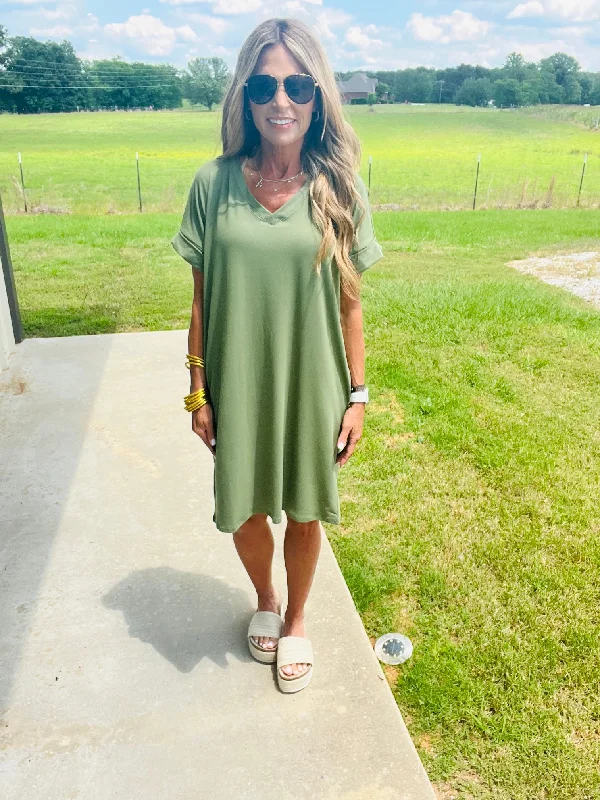 EFFORTLESS MOMENT DRESS- OLIVE