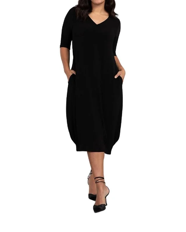 Reversible Narrow Lantern Dress In Black | Black